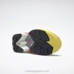κιμωλία/πυρήνα μαύρο smiley instapump fury παπούτσια Reebok ND8H197 - Image 9